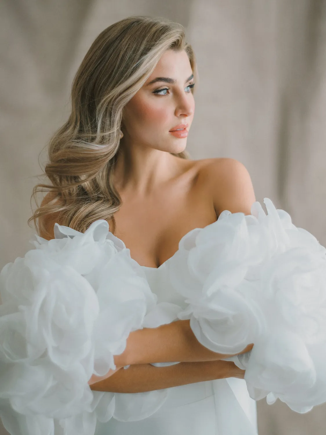 Allure Bridal CP82 brudekappe Ivory organza med rosetter