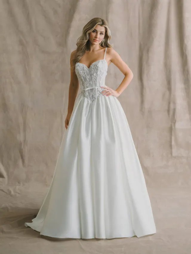 Allure Abella E613 Amelia brudekjole ivory korset