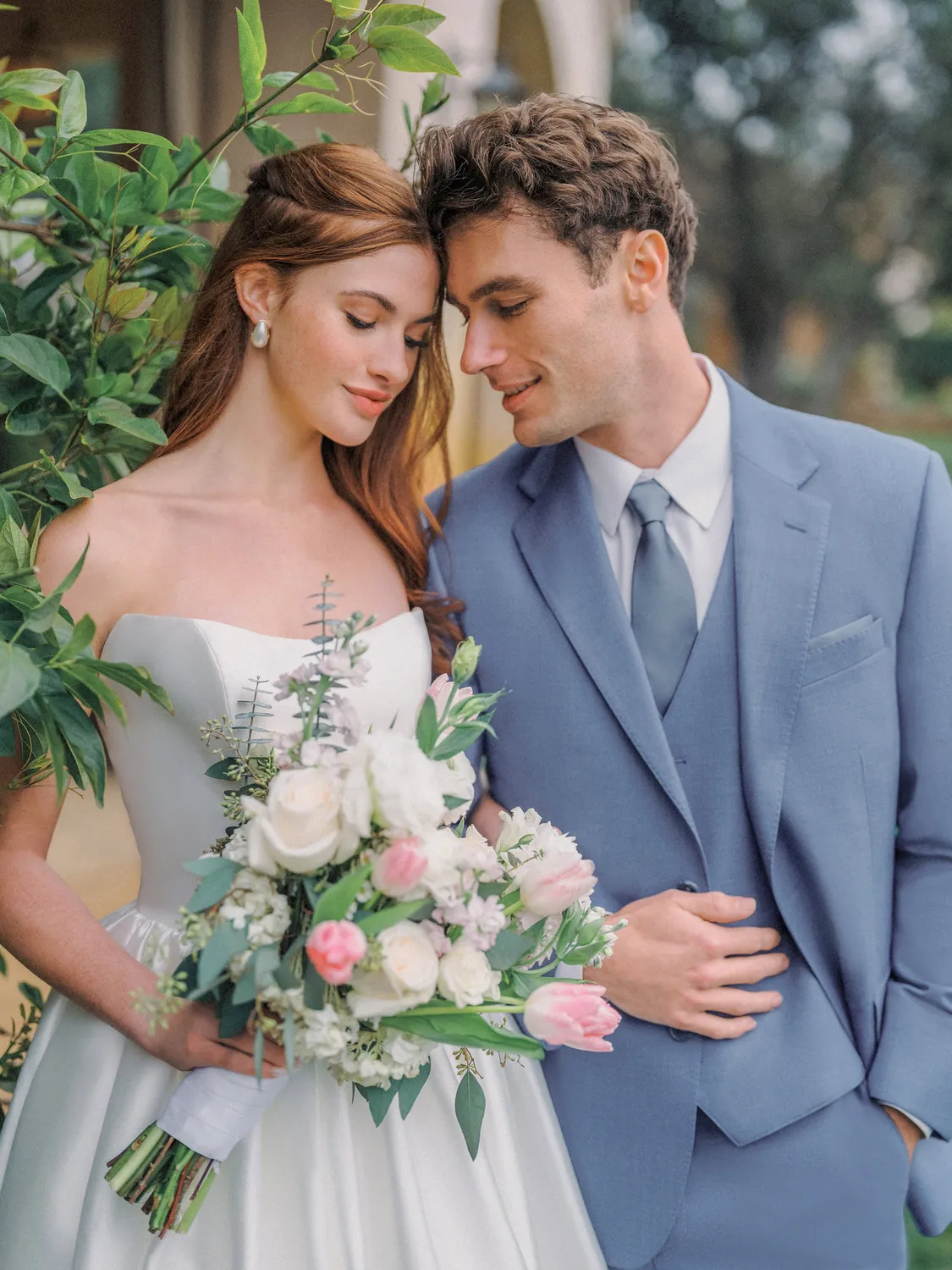 Allure Bridal R3978 brudekjole Ivory mikado