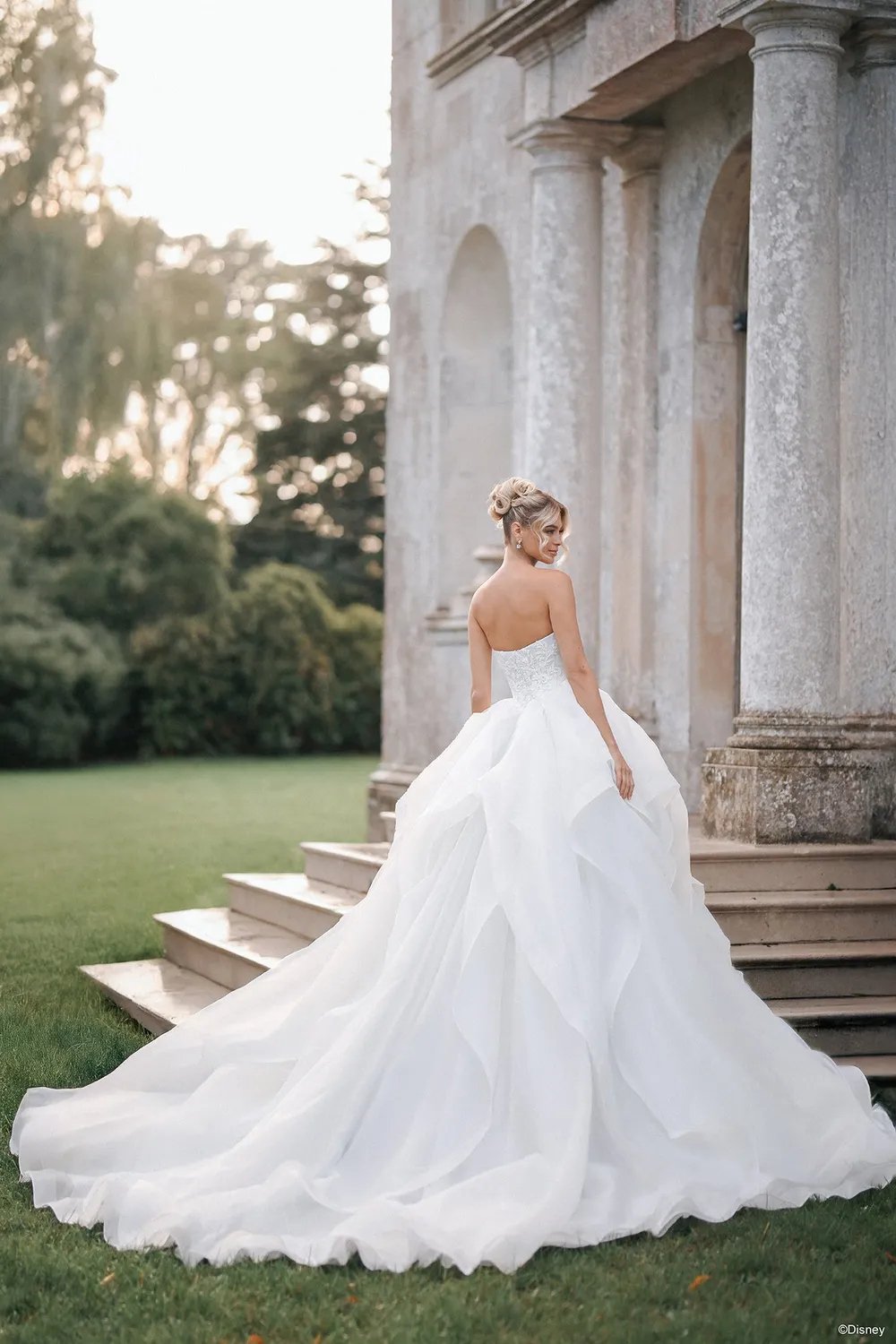 Allure Bridal D463 Cinderella brudekjole organza platinum