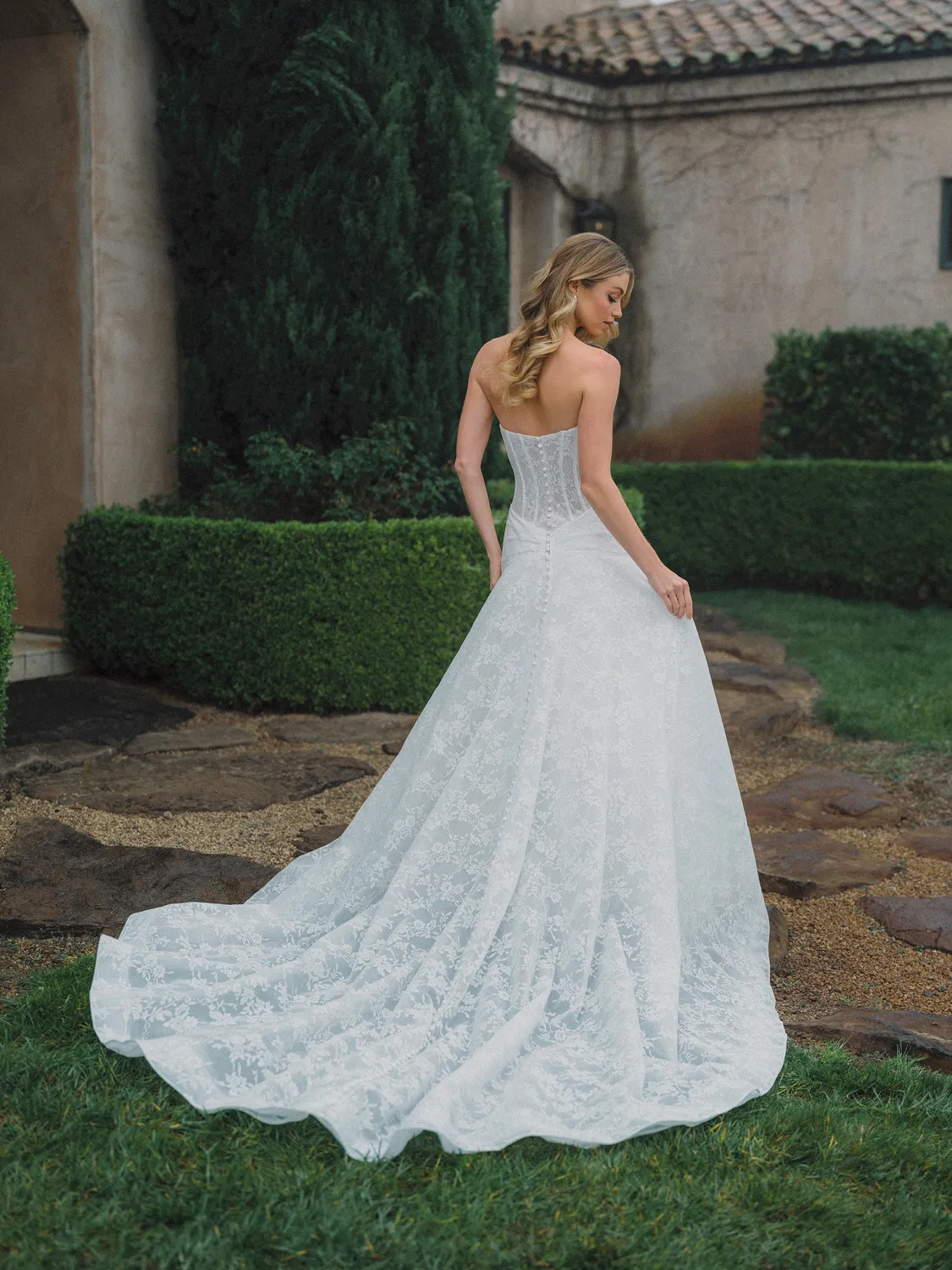 Allure Bridal A1473 brudekjole Ivory/Nude blonde drop waist