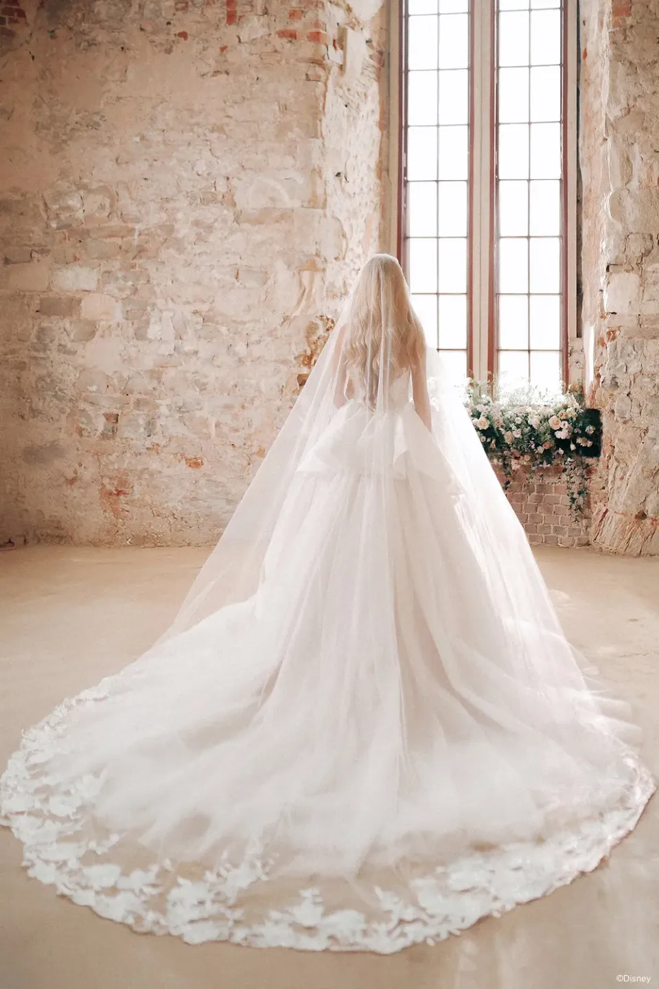 Allure Bridal Disney DV59 Rapunzel brudeslør ivory