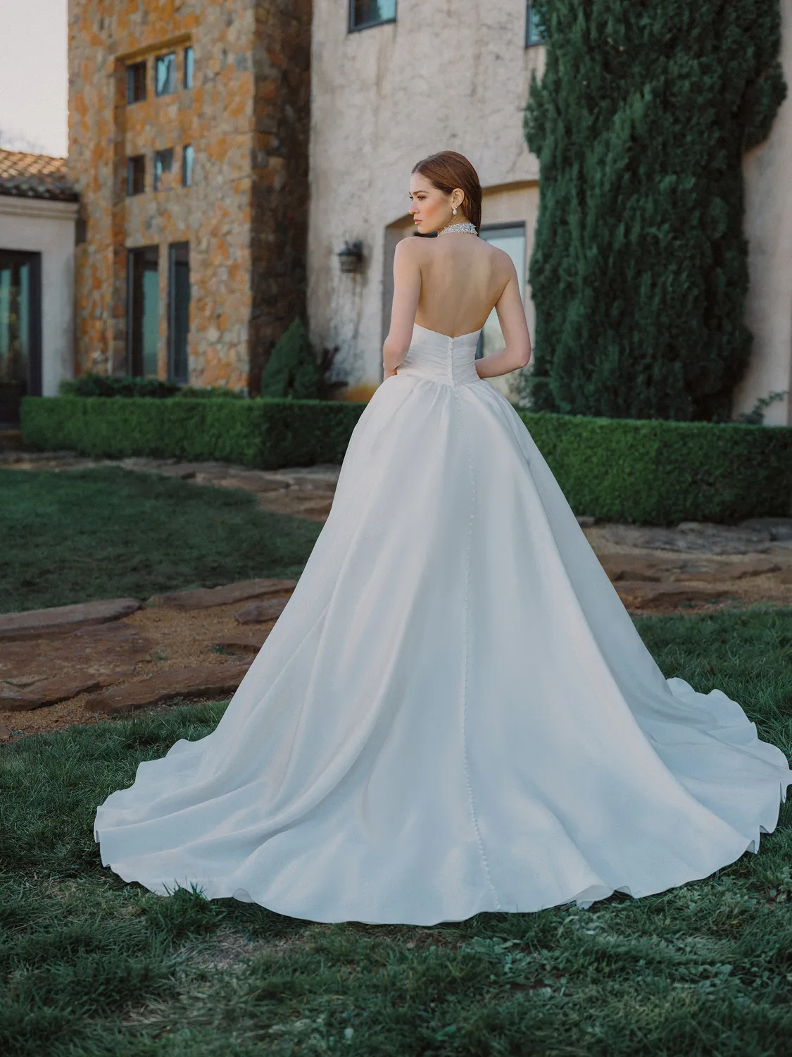 Allure Bridals A1498 brudekjole ivory/silver mikado