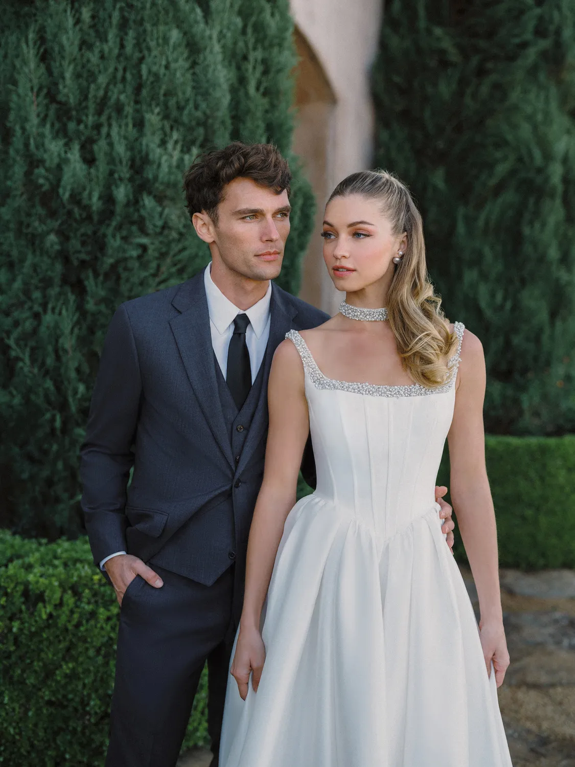 Allure Bridals A1497 brudekjole Ivory/Champagne mikado