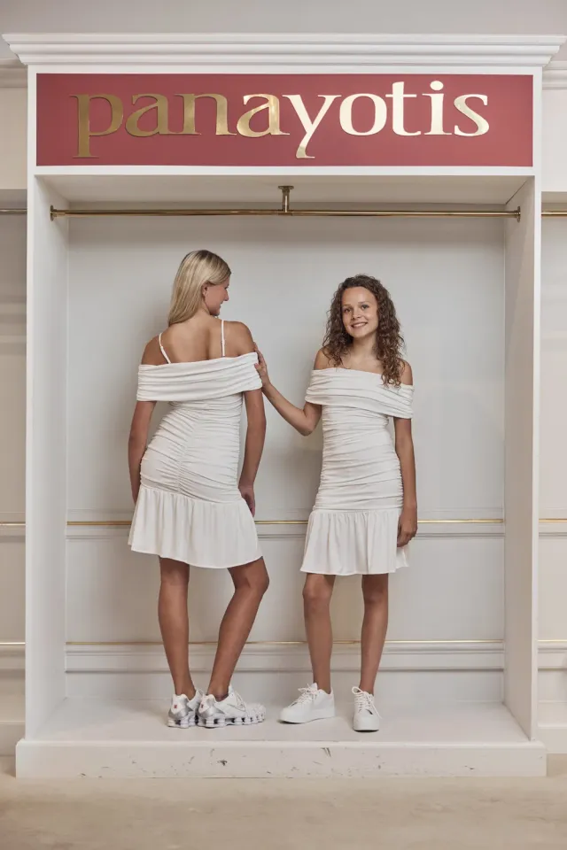Panayotis Kendall konfirmationskjole off-shoulder