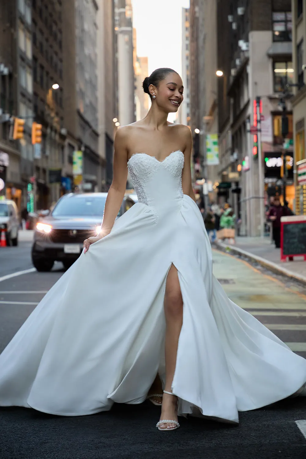 Allure Bridal Madison James MJ1284 Corinne brudekjole Ivory satin