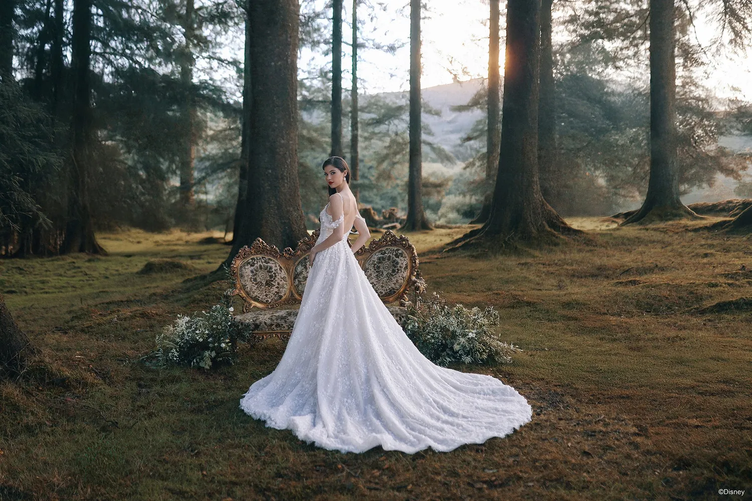Allure Bridal Disney Platinum DP457 Snehvide brudekjole