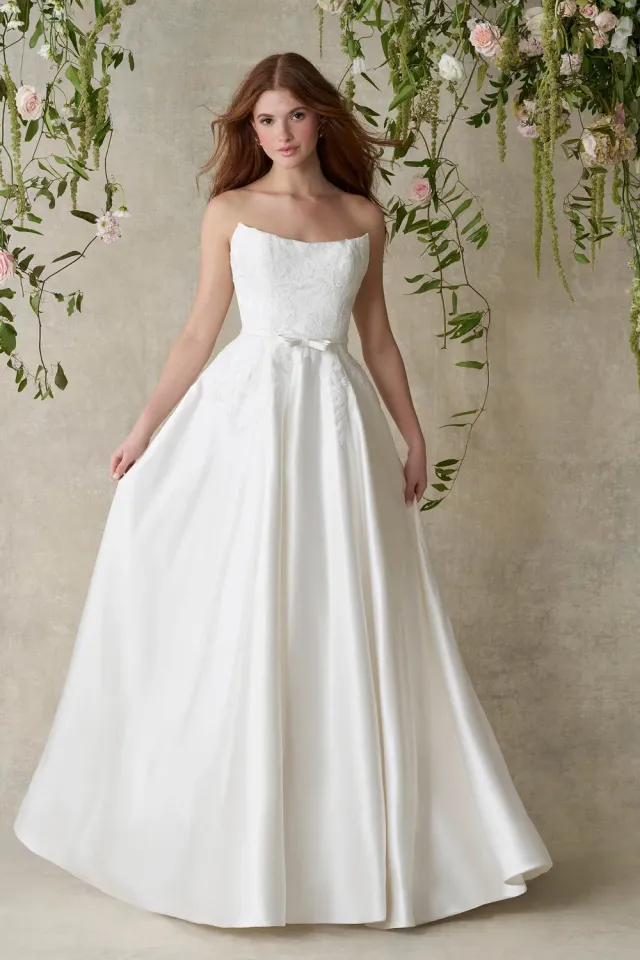 Allure Romance R3984 brudekjole ivory satin sløjfe