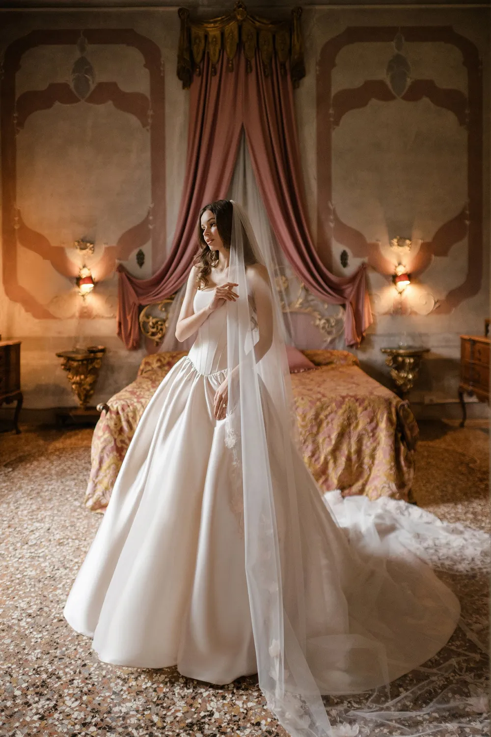 Allure Bridal Abella E617 Margaret brudekjole mikado rosé