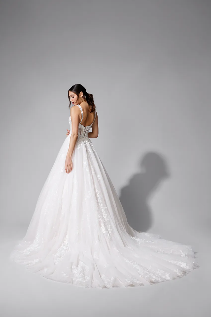 Bella by Eglantine Robe de mariée BEL22716 brudekjole med prinsessesnit