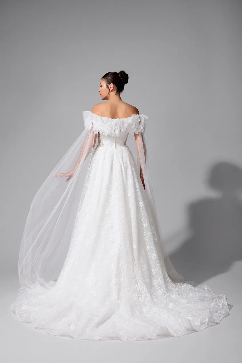 Bella by Eglantine BEL22703 brudekjole let tyl