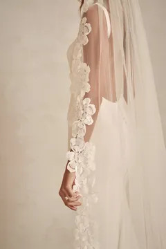Made With Love Bridal Elsie brudeslør blondekant
