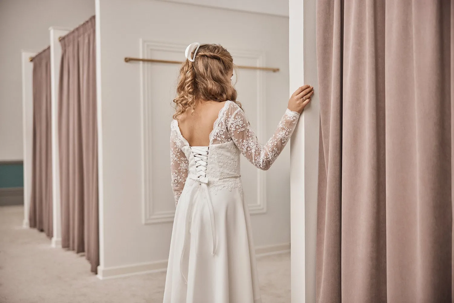 Panayotis Rose konfirmationskjole blonde A-facon