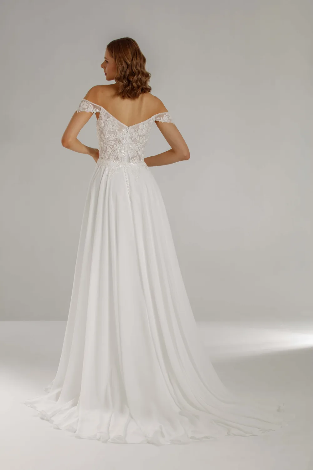 Princesa Otilia brudekjole chiffon off-shoulder