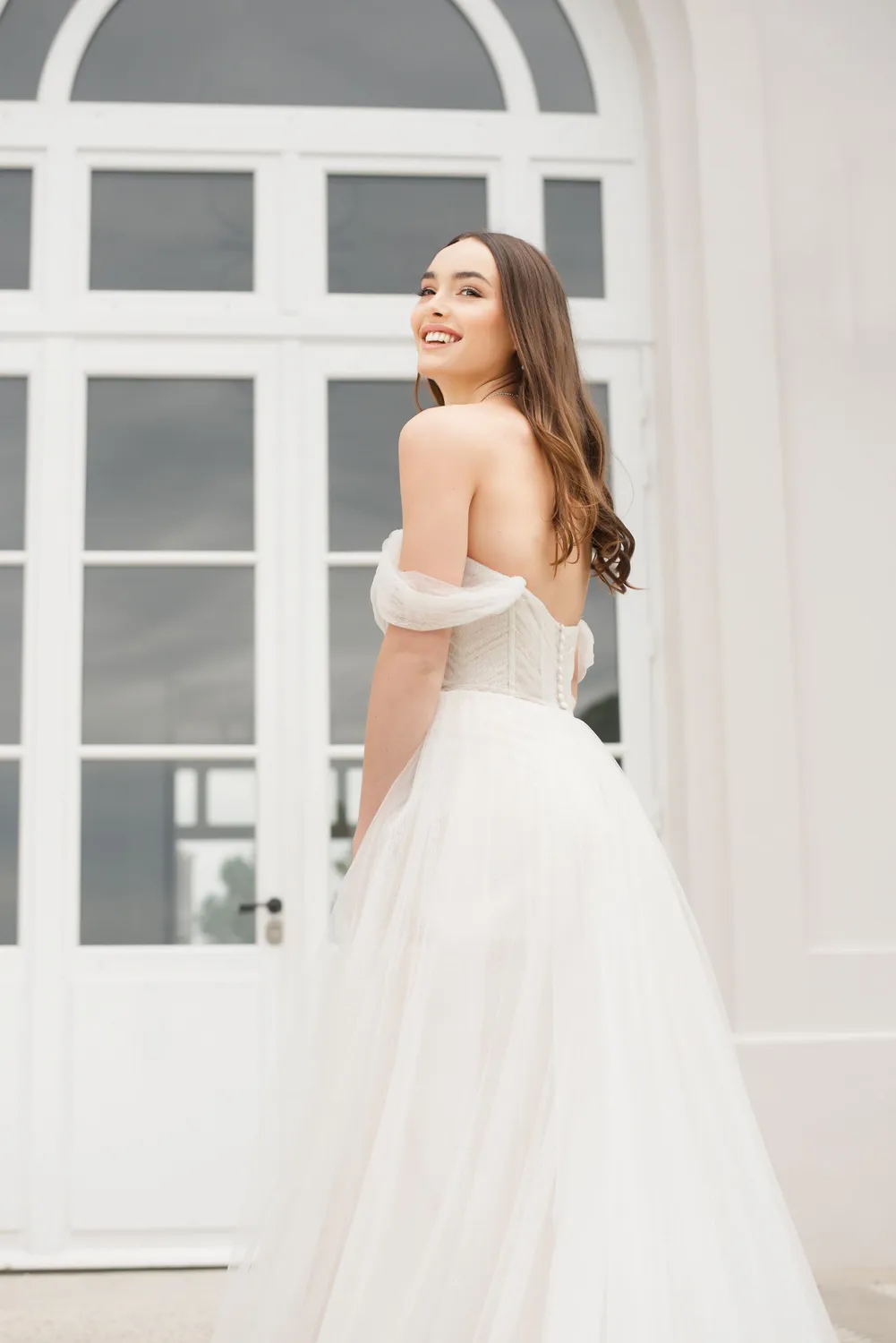 Bella by Eglantine BEL22517 brudekjole