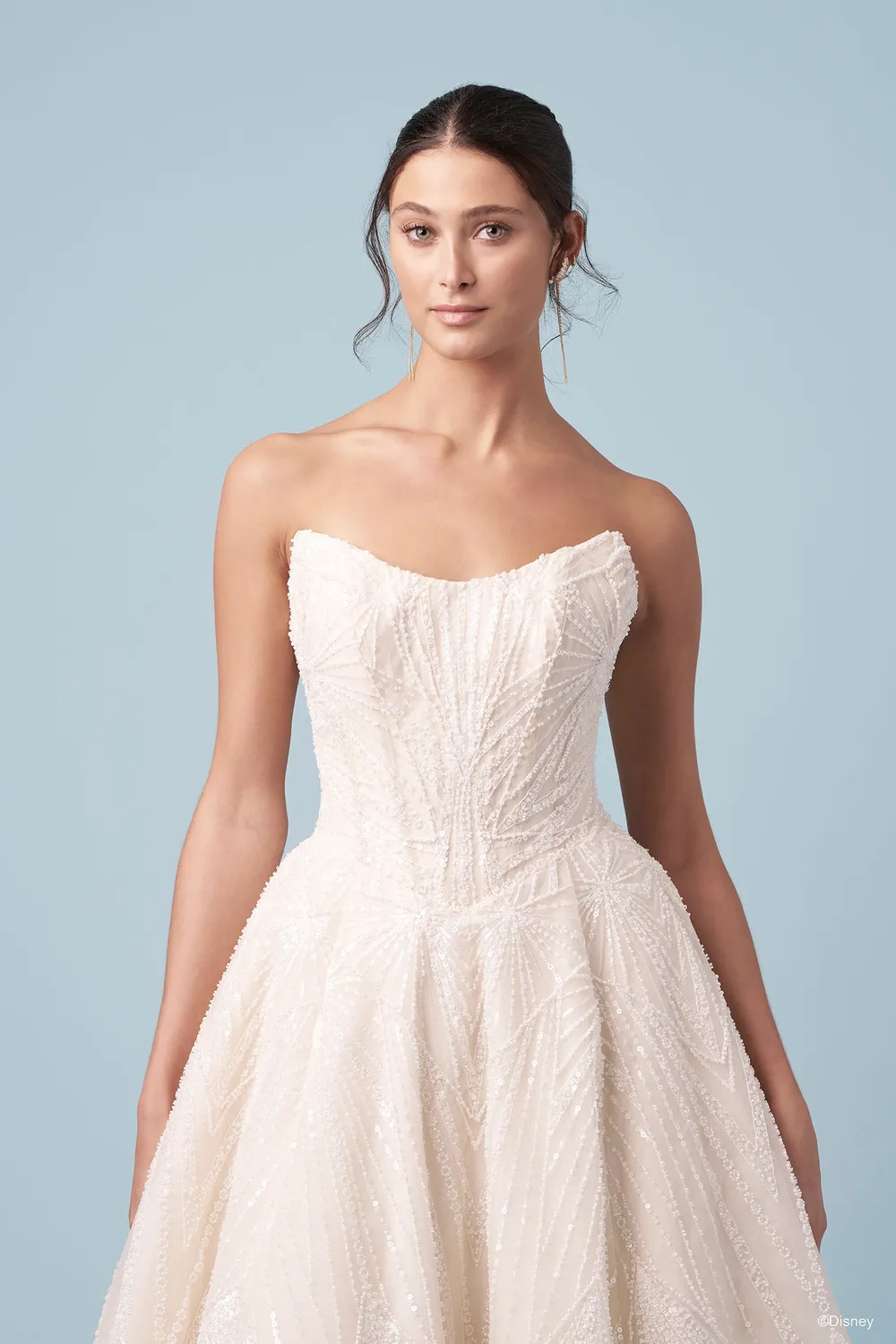 Allure Bridal Disney Fairy Tale Weddings D478 Tiana brudekjole light gold