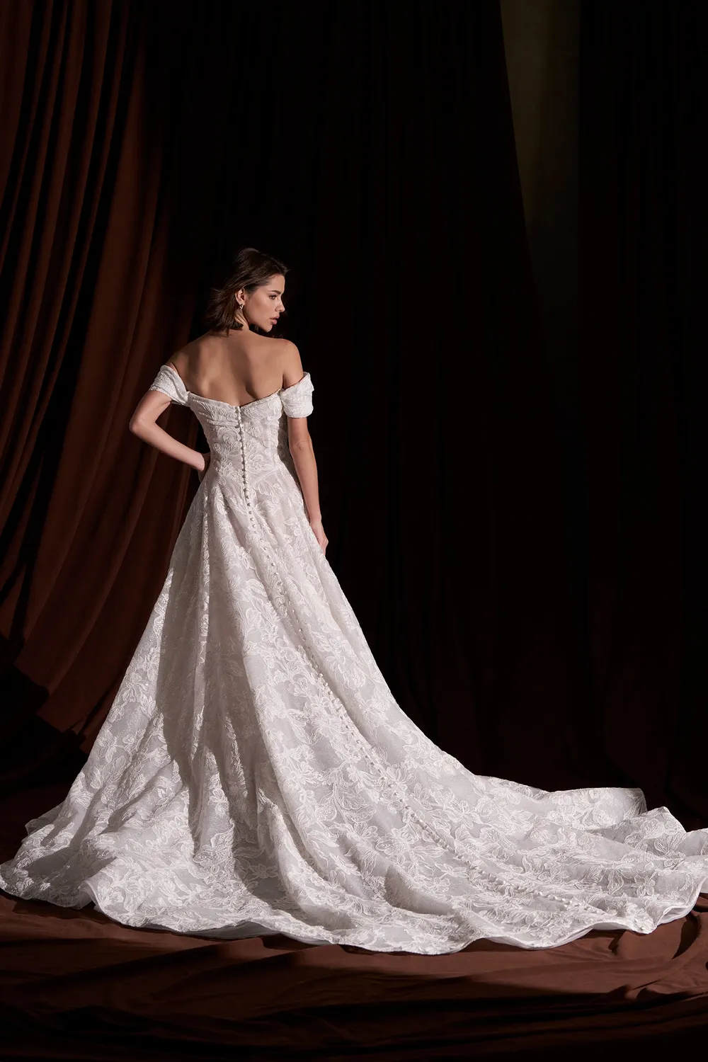 Allure Couture C822 brudekjole mocha blonde off-shoulder