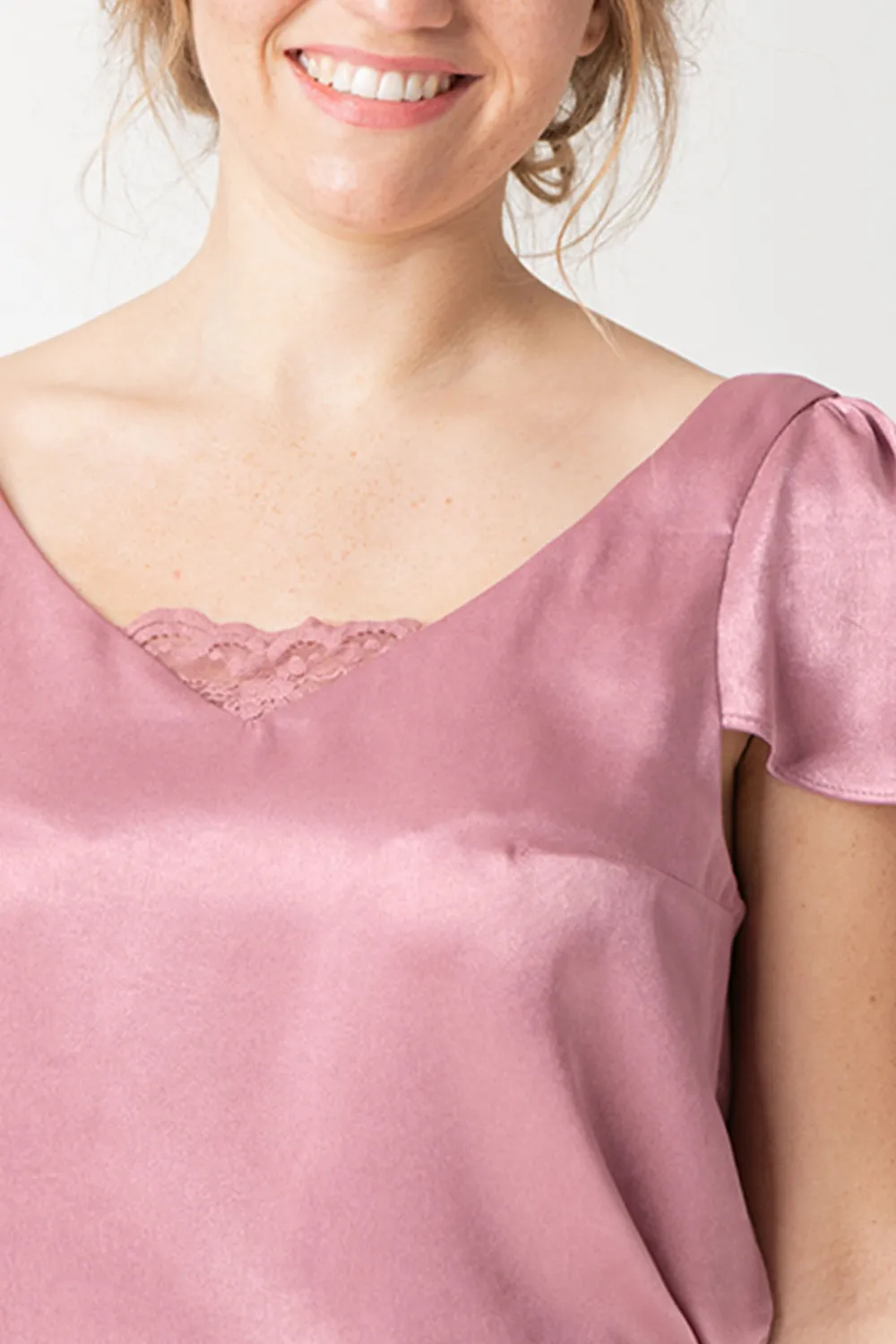 Sanna Lindström Viola T-shirt sommerbær str. 36–48 med farverigt udtryk
