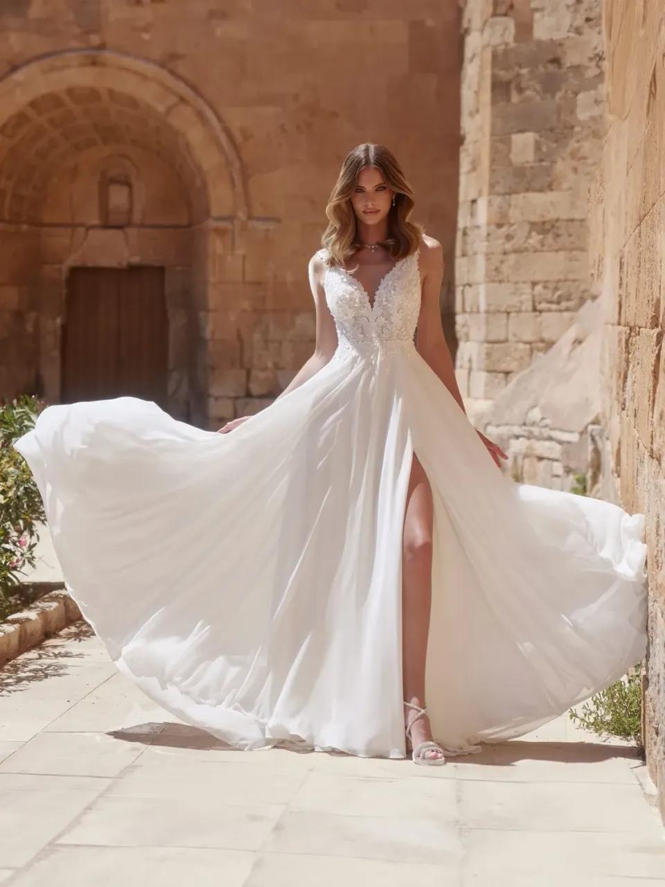 Princesa La Princessa Kerena brudekjole i chiffon med slids