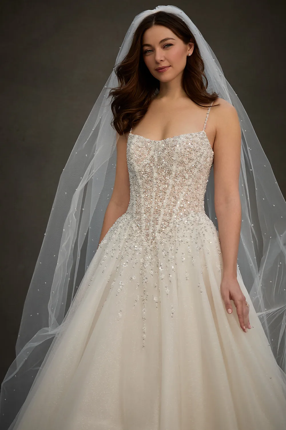 Allure Bridal Madison James V097C brudslør ivory/silver med perler