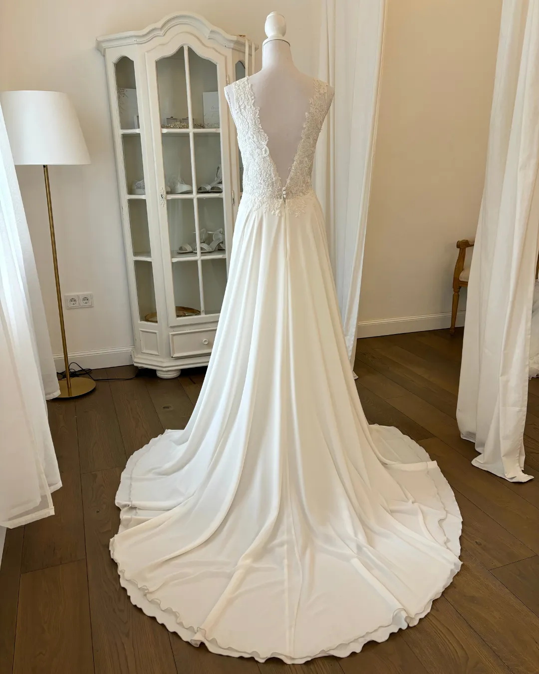 Sanna Lindström Alissa second hand brudekjole str. 40