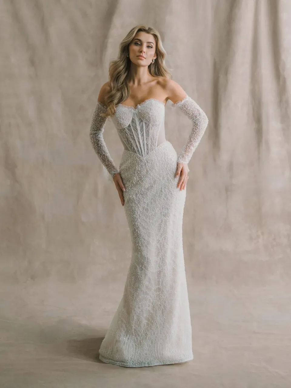 Abella E616 Arabella brudekjole nude/ivory sheath