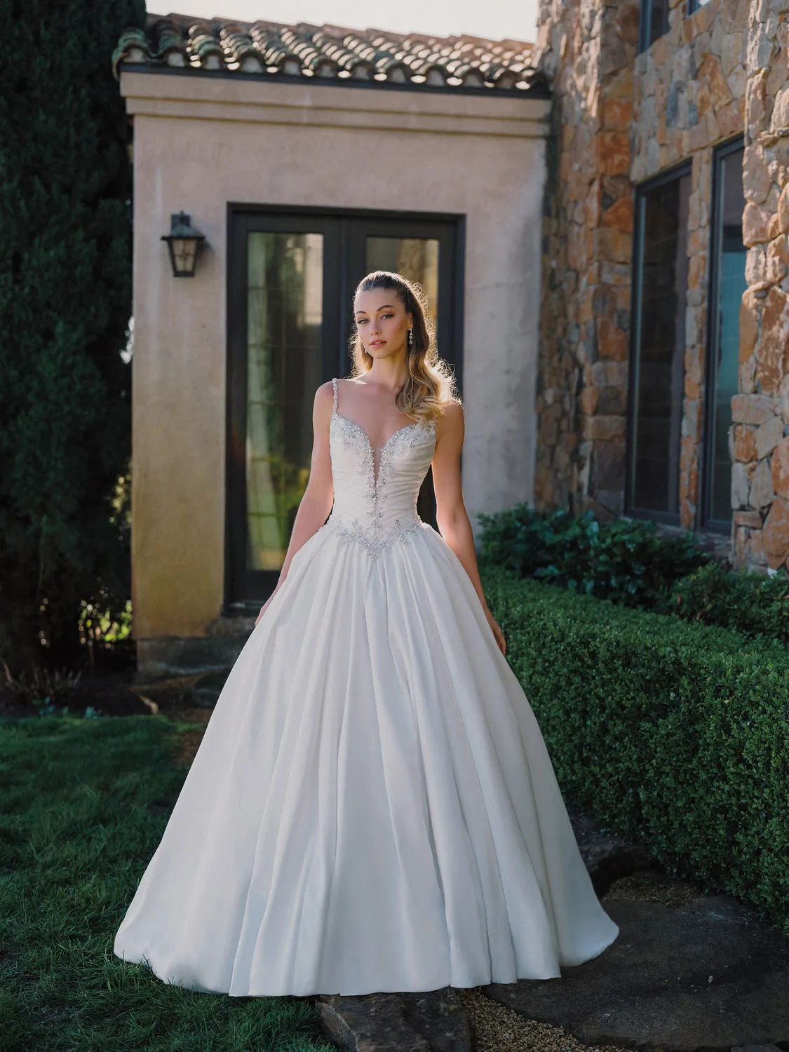 Allure Bridal A1484 brudekjole Ivory/Nude/Silver Mikado