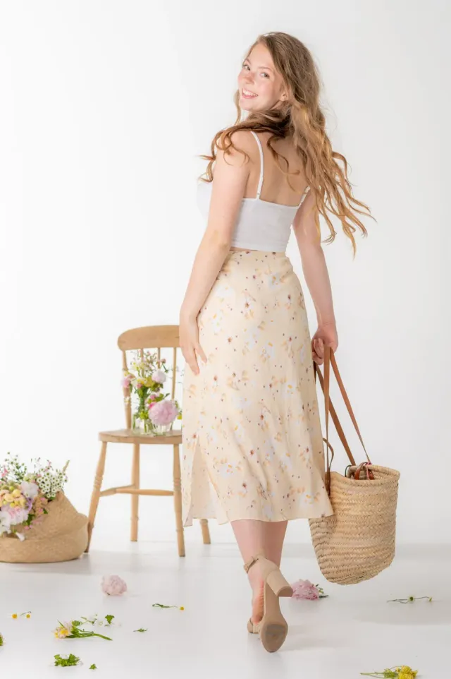 Sanna Lindström Uppsala nederdel margueritter – blomstret look