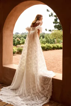 Made With Love Bridal Prim brudecape organzaforet