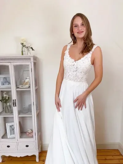 Sanna Lindström JanaRomantisch brudekjole str. 38 chiffon