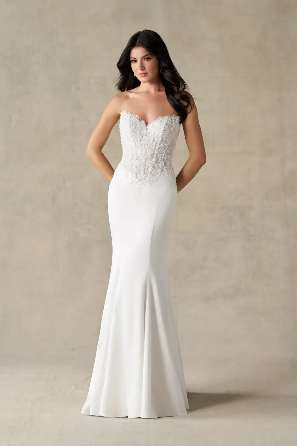 Allure A1480 brudekjole satin ivory nude fit-flare