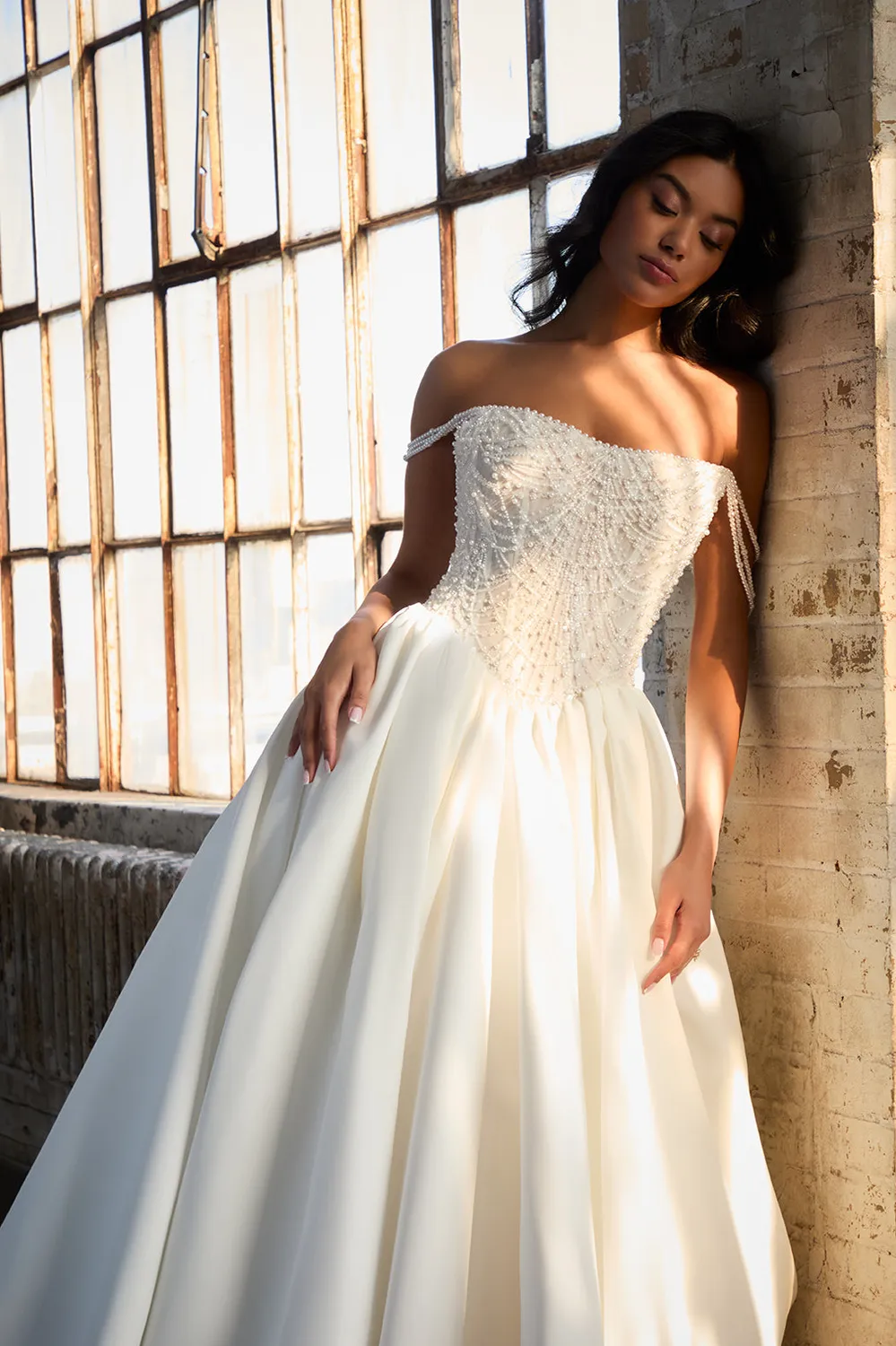 Allure Bridal Madison James MJ1274 Colette brudekjole ivory