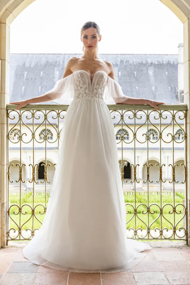 Bella by Eglantine BEL22622 brudekjole – bryllup