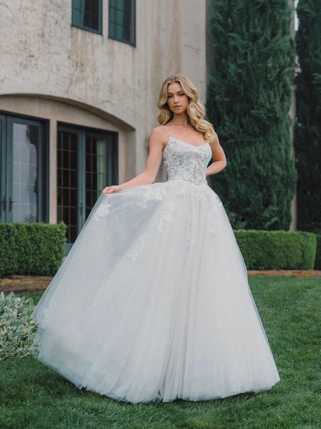 Allure Bridal A1477 brudekjole A-line ivory nude