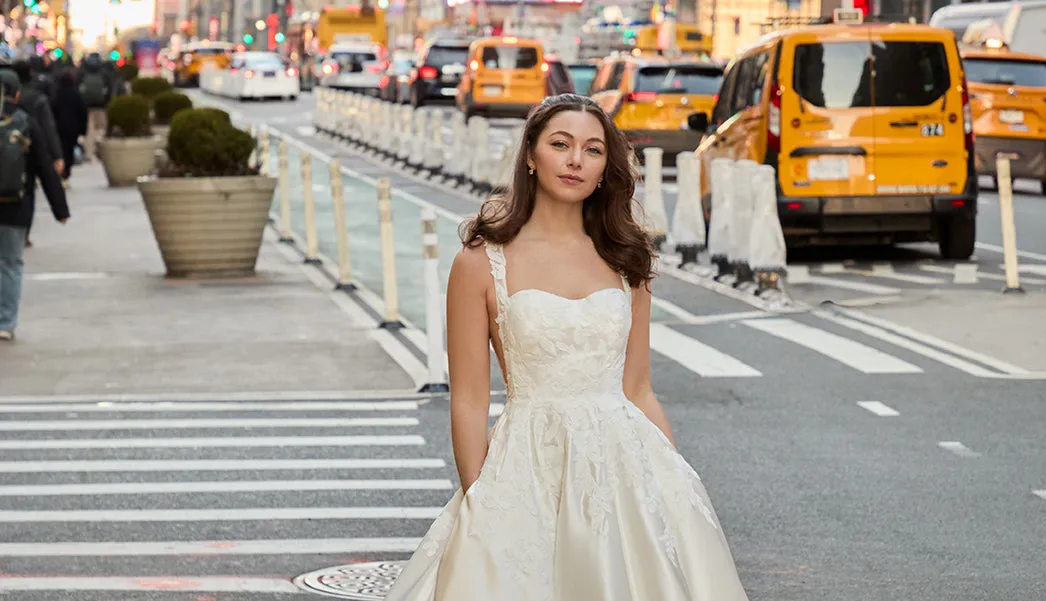 Allure Bridal MJ1291 Charley brudekjole Ivory/Nude satin blonde