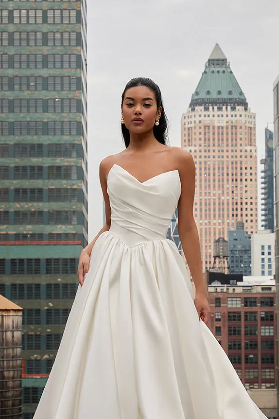 Allure Madison James MJ1292 Catherine brudekjole Ivory mikado