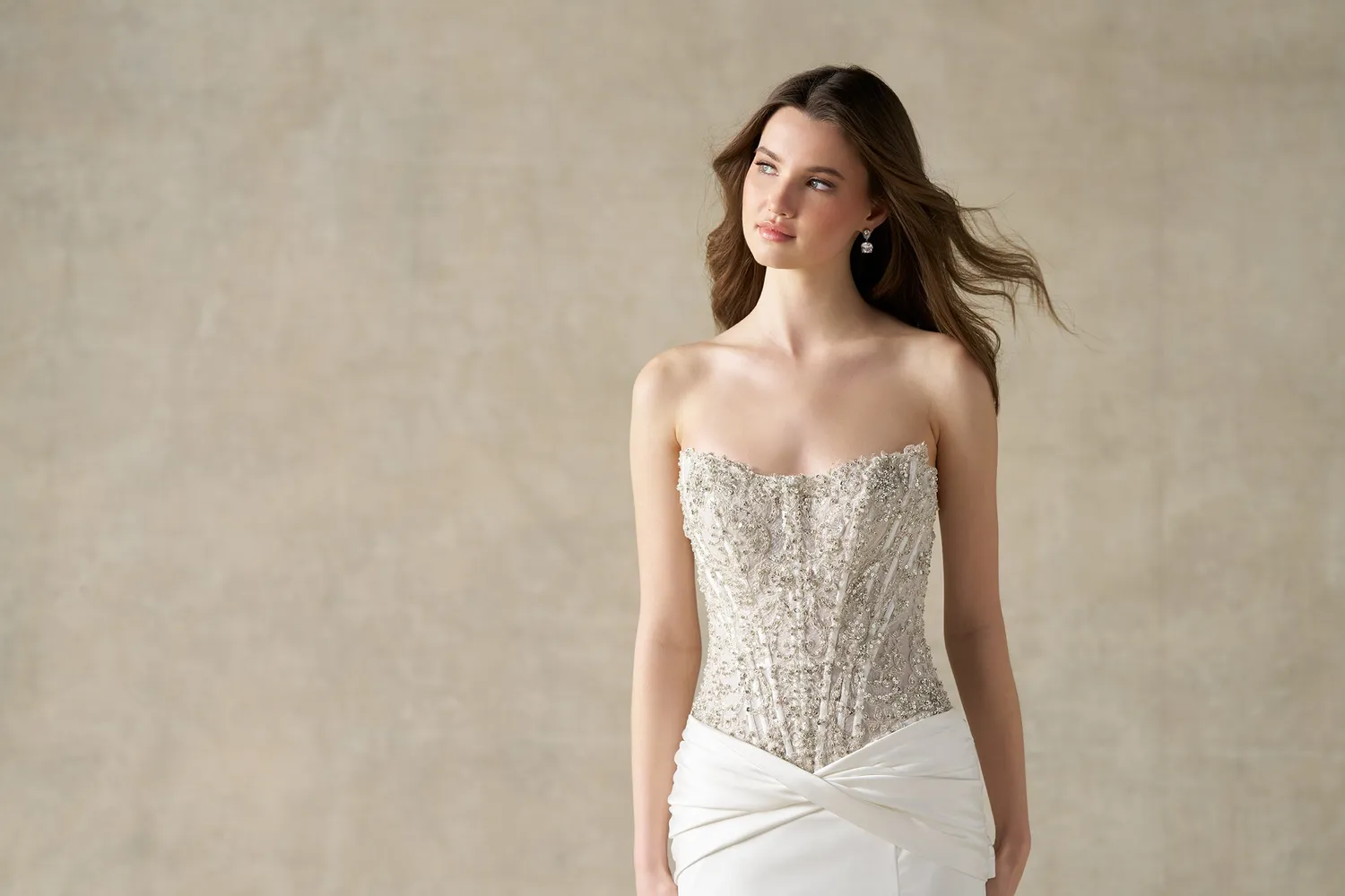 Allure A1491 brudekjole ivory satin fit-flare