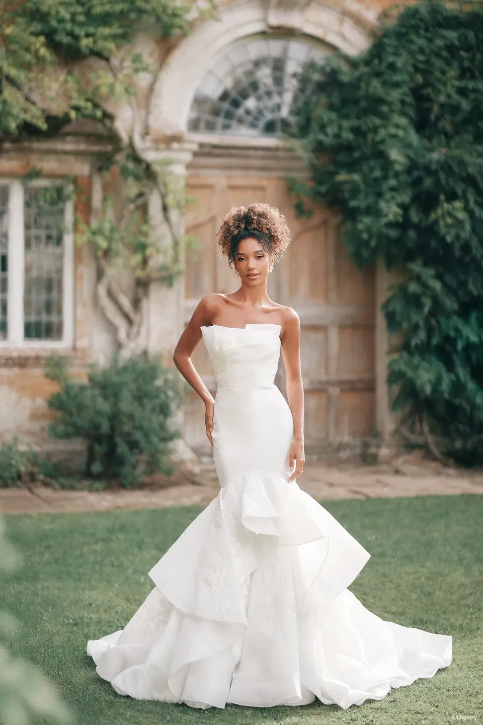 Allure Bridal Disney D468 Tiana brudekjole ivory