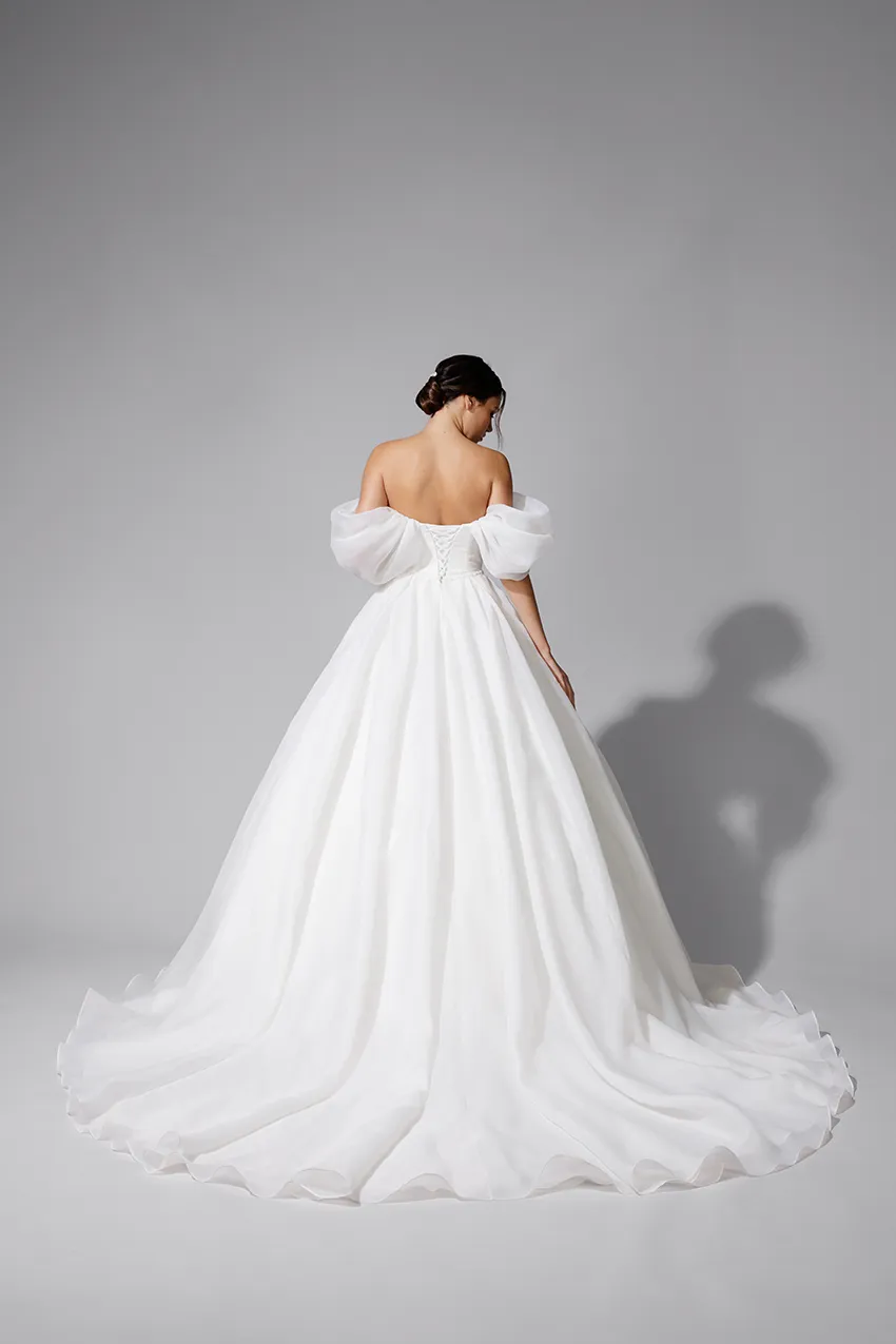 Bella by Eglantine BEL22722 brudekjole i organza