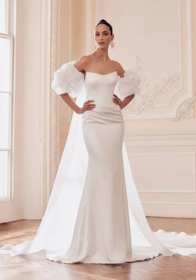 Ellis Bridals MICHAELA CAPE brudecape ivory standard