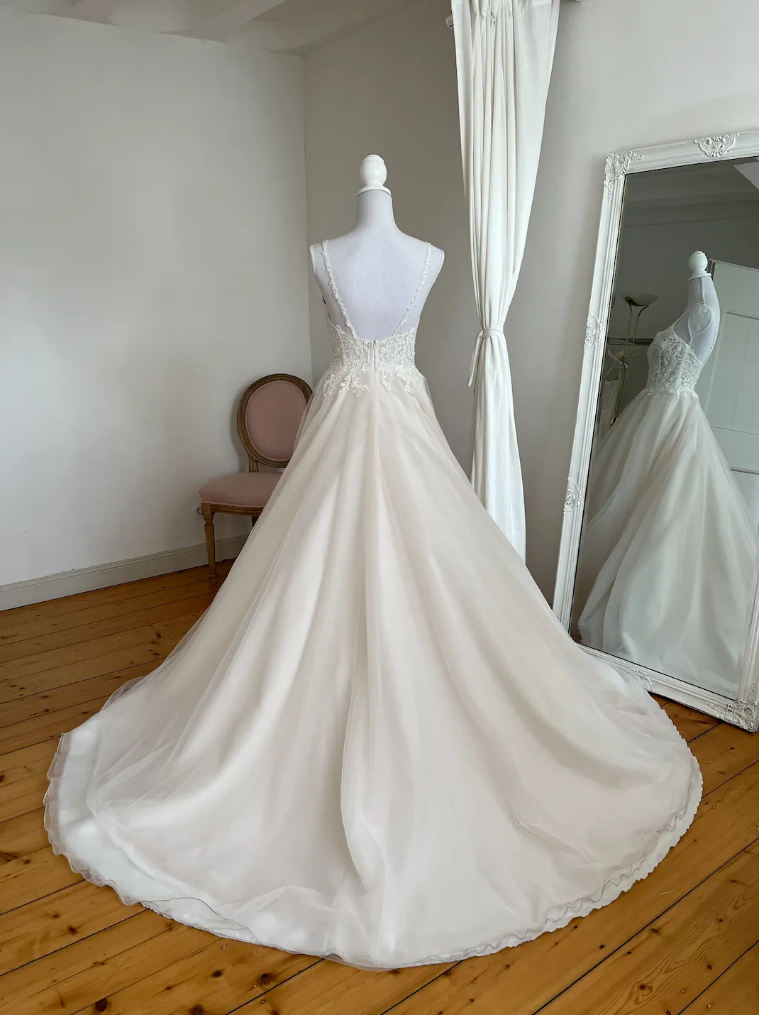 Sanna Lindström Rosalie brudekjole str. 38 elegant
