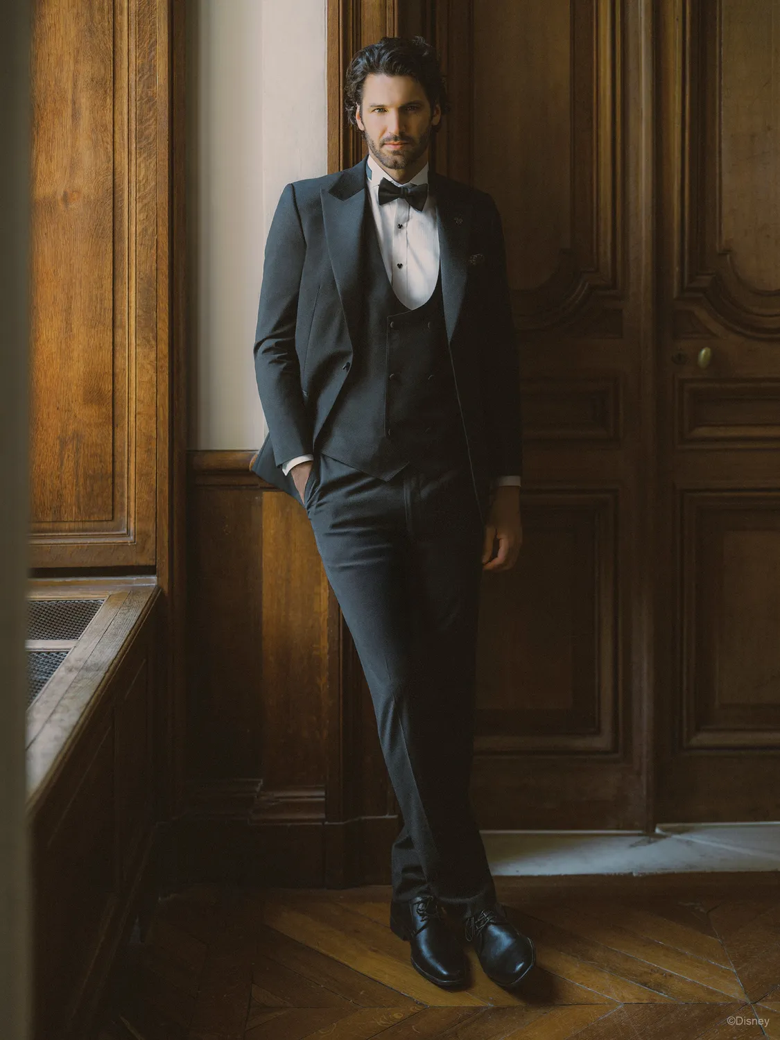Allure Disney Tuxedo smoking ultra black satinrevers