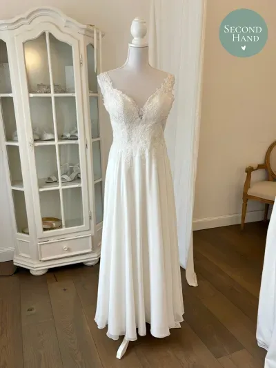 Sanna Lindström Aurora second hand brudekjole str. 38 chiffon