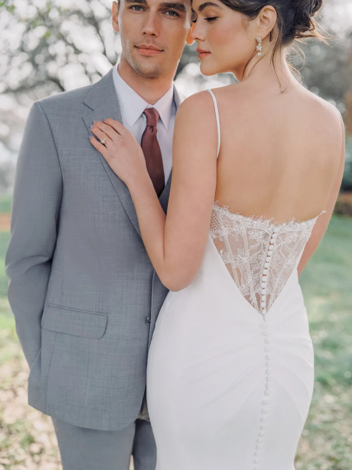 Allure Bridal Romance R3973 brudekjole Ivory slids